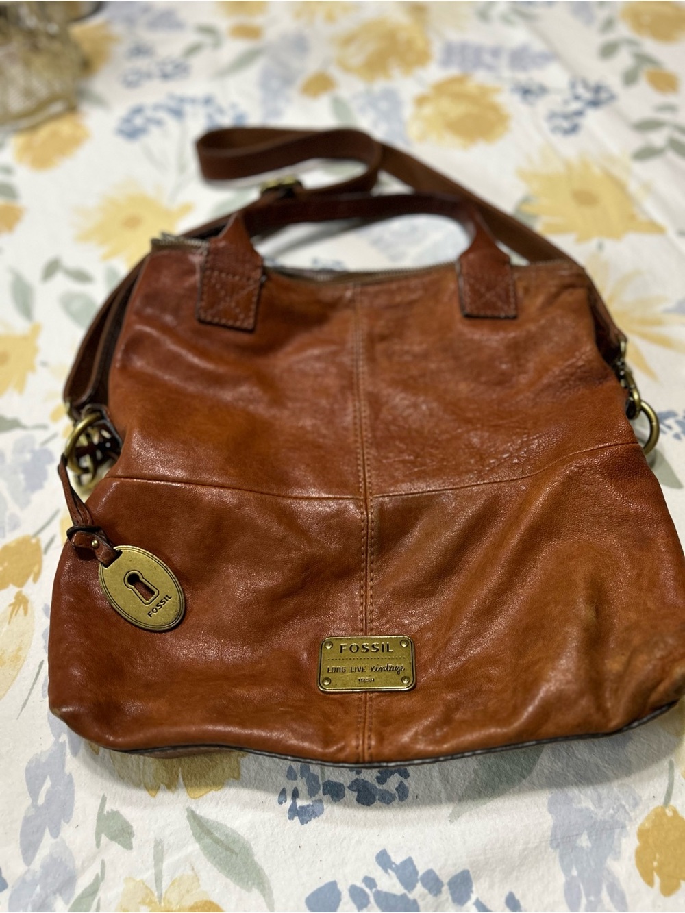 Fossil Leather Shoulder Bag in Warm Tan - Picture 7 of 9
